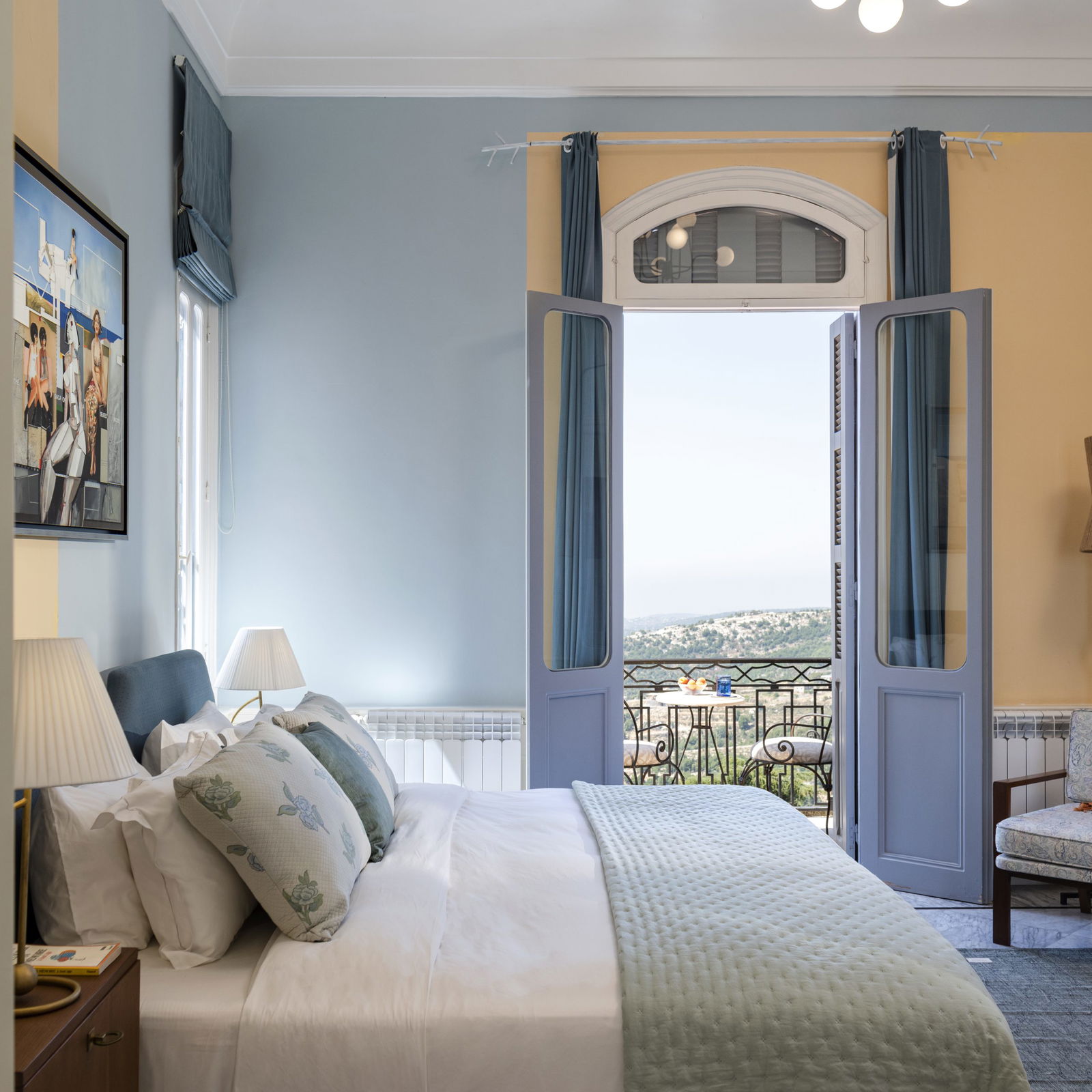 La Zaza Room in an Authentic Guesthouse – Mechmech, Jbeil