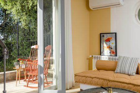 Le Duplex Room in an Authentic Guesthouse – Mechmech, Jbeil