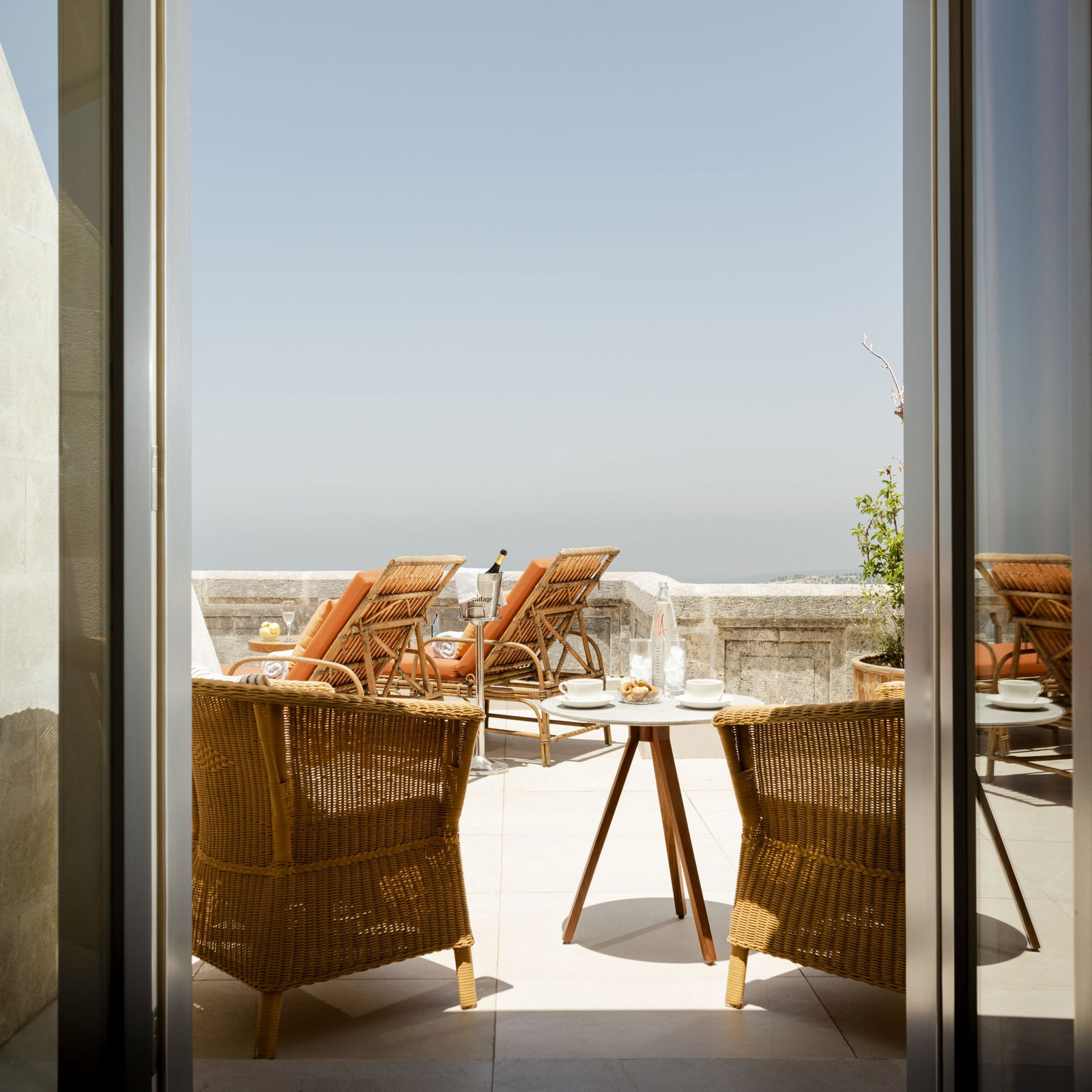 Le Duplex Room in an Authentic Guesthouse – Mechmech, Jbeil