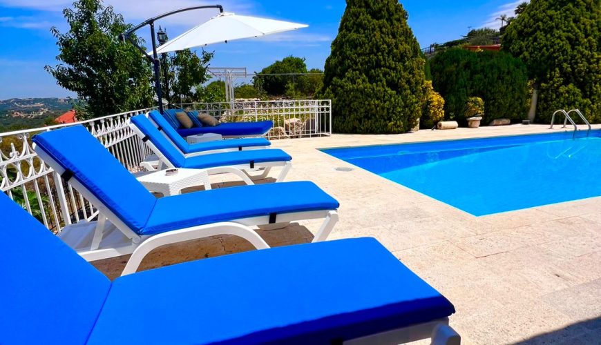Chalet with Private Pool – Bejjeh, Jbeil