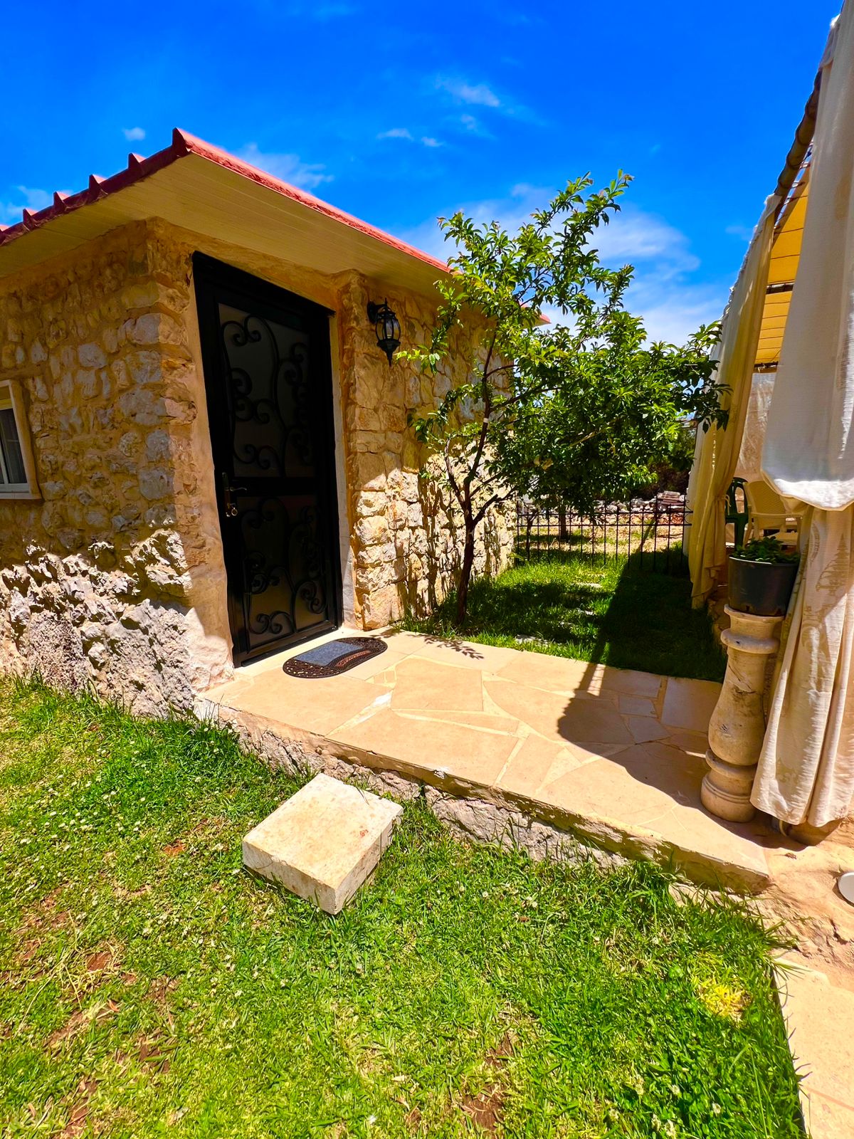 Chalet with Private Pool – Bejjeh, Jbeil