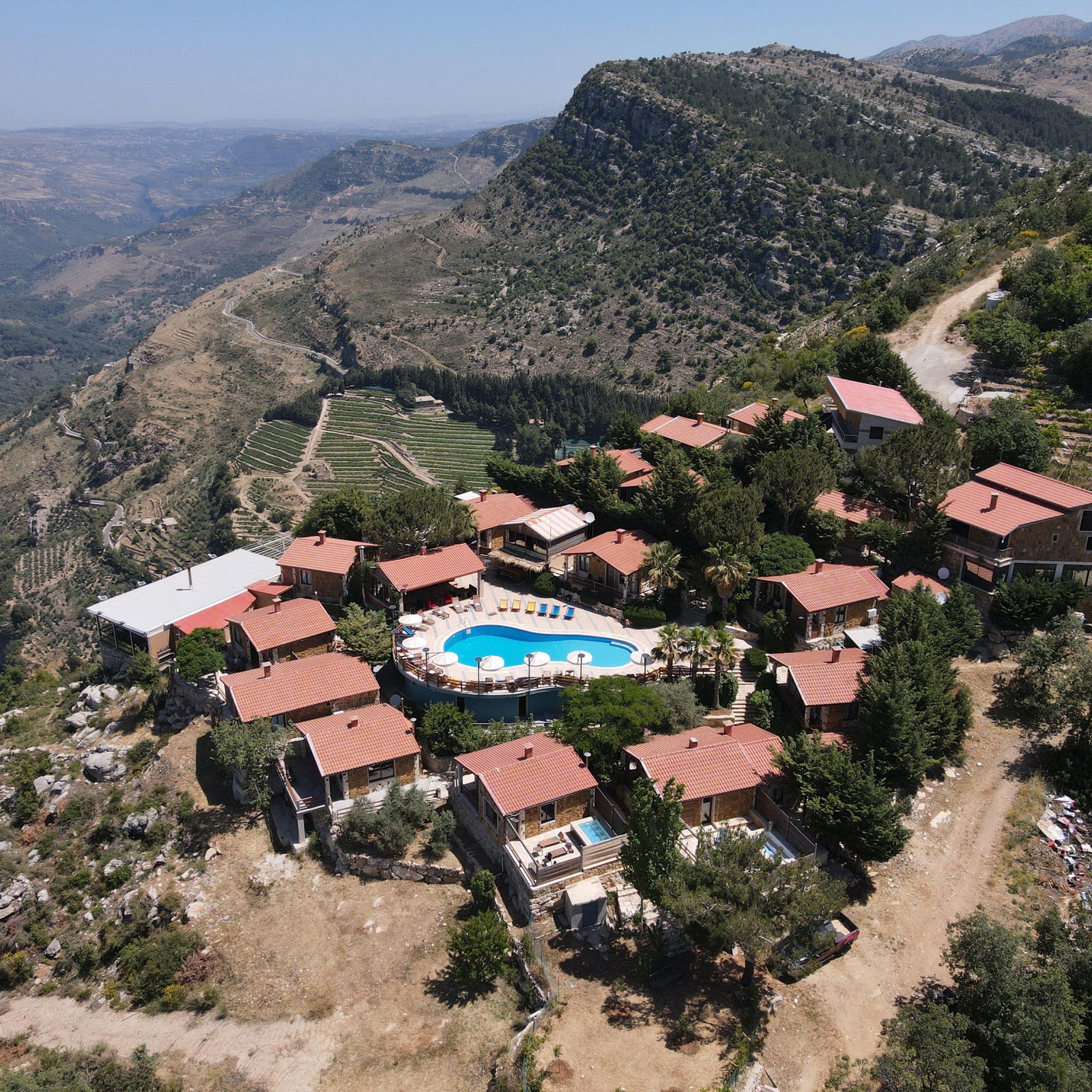 Senior Bungalow Prestige in a Resort – Jezzine