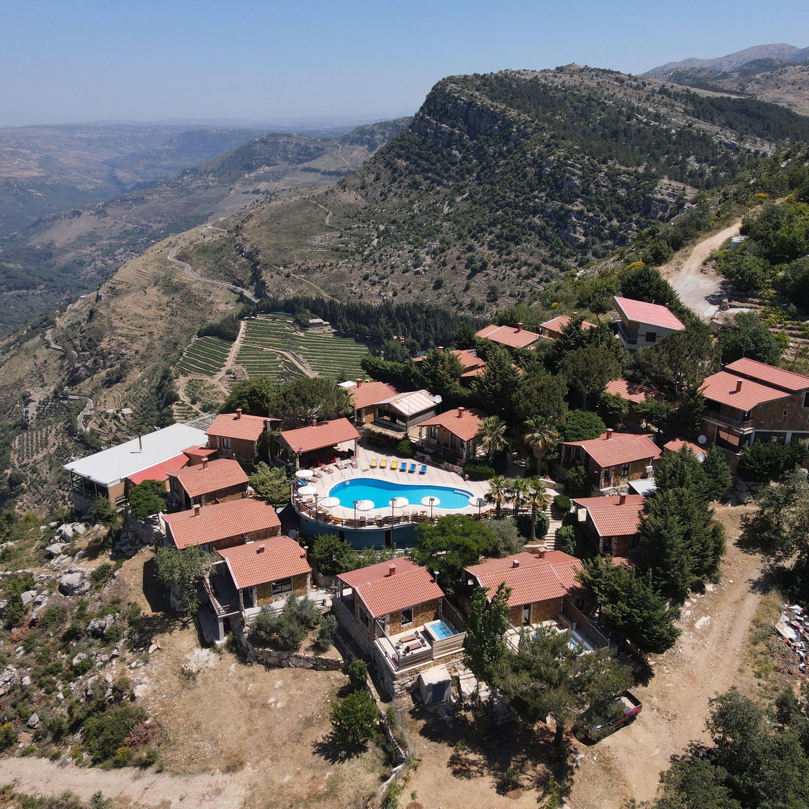 Standard Bungalow in a Resort – Jezzine