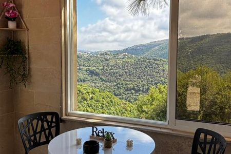 Casa 2 in a Guesthouse – Sghar, Batroun