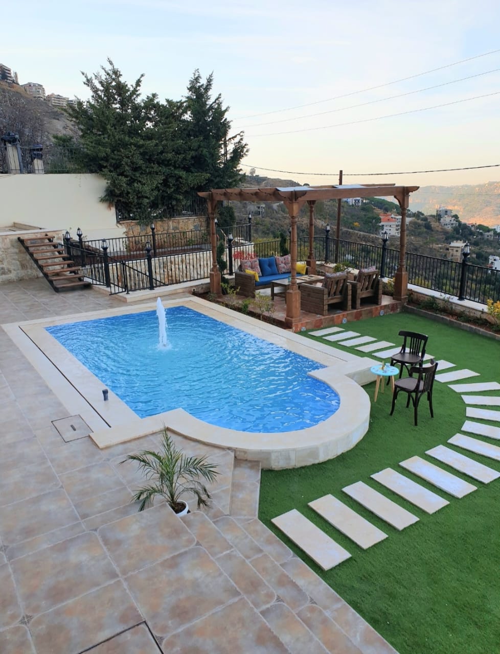 Triplex Guesthouse (2 till 8 people) – Ras el Haref, Bhamdoun