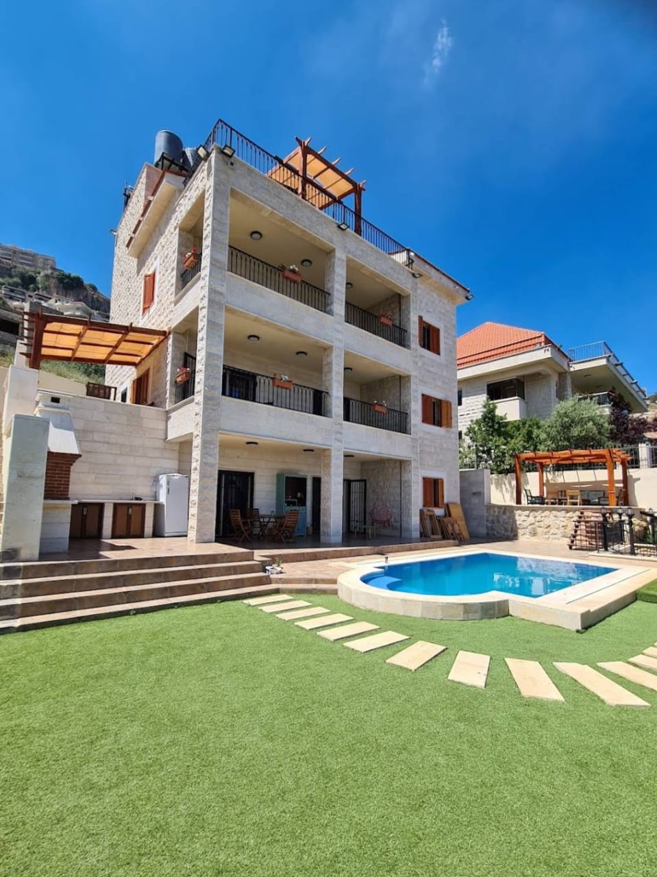 Triplex Guesthouse (2 till 8 people) – Ras el Haref, Bhamdoun