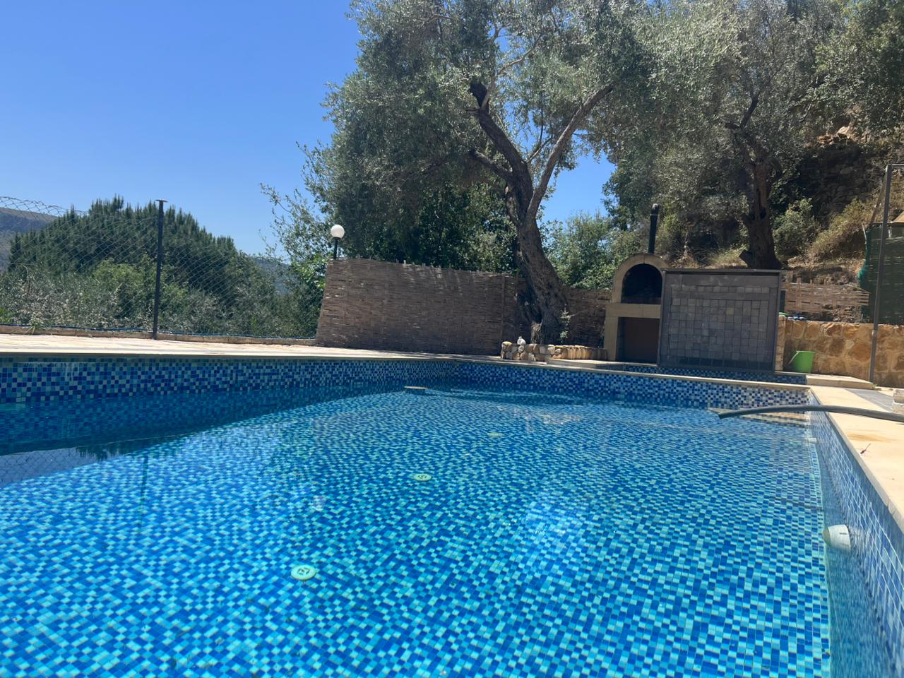 Heaven Private Pool and Chalet – Kfarmatta