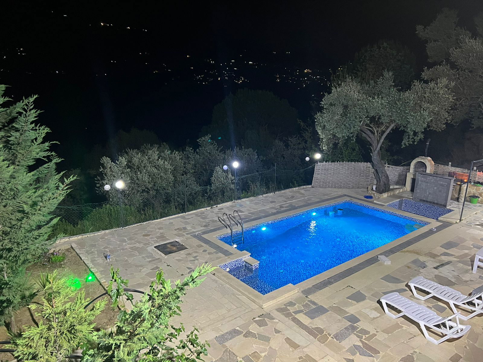 Heaven Private Pool and Chalet – Kfarmatta