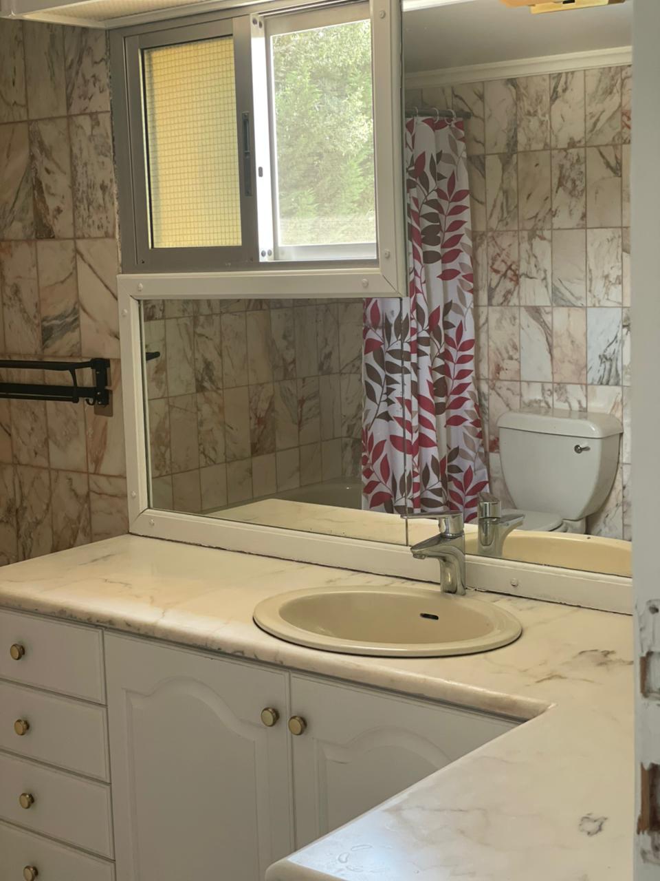 Floor One in a Guesthouse – Baakline, Chouf