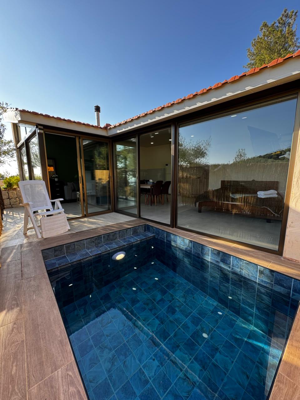 Emerald Chalet with Private Pool – Ghedras, Jbeil