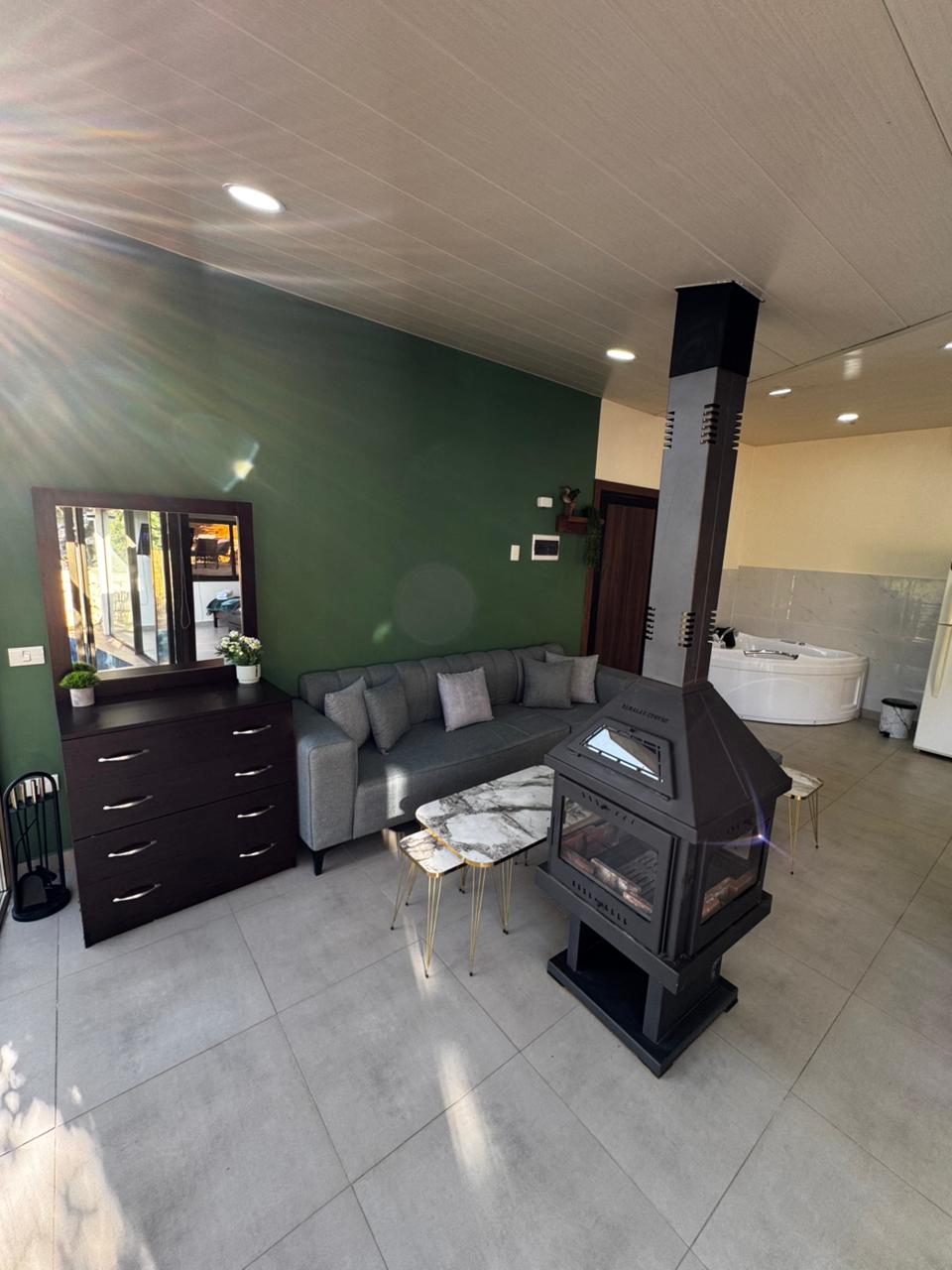Emerald Chalet with Private Pool – Ghedras, Jbeil