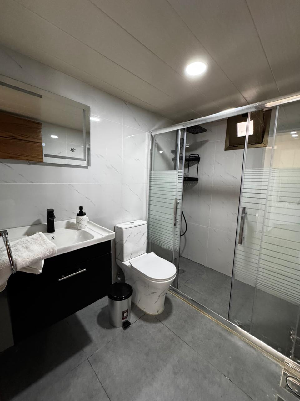 Emerald Chalet with Private Pool – Ghedras, Jbeil