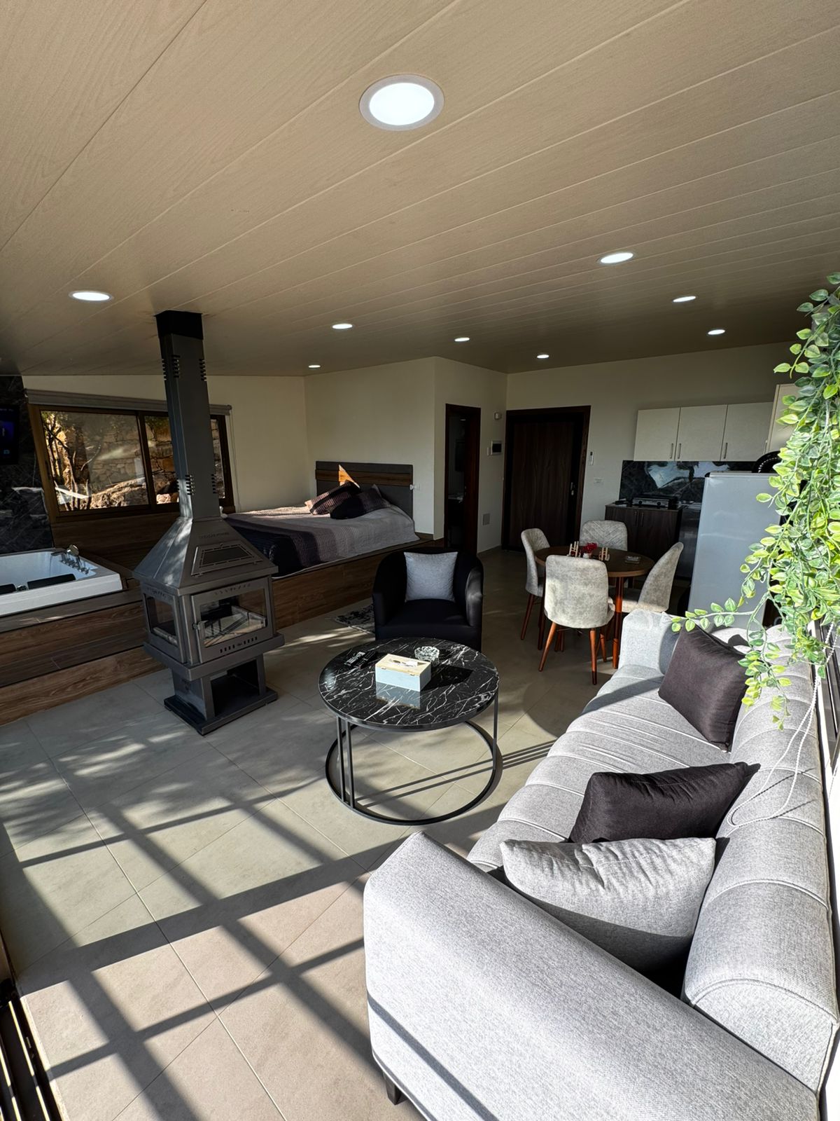 Aroma Chalet with Jacuzzi – Ghedras, Jbeil