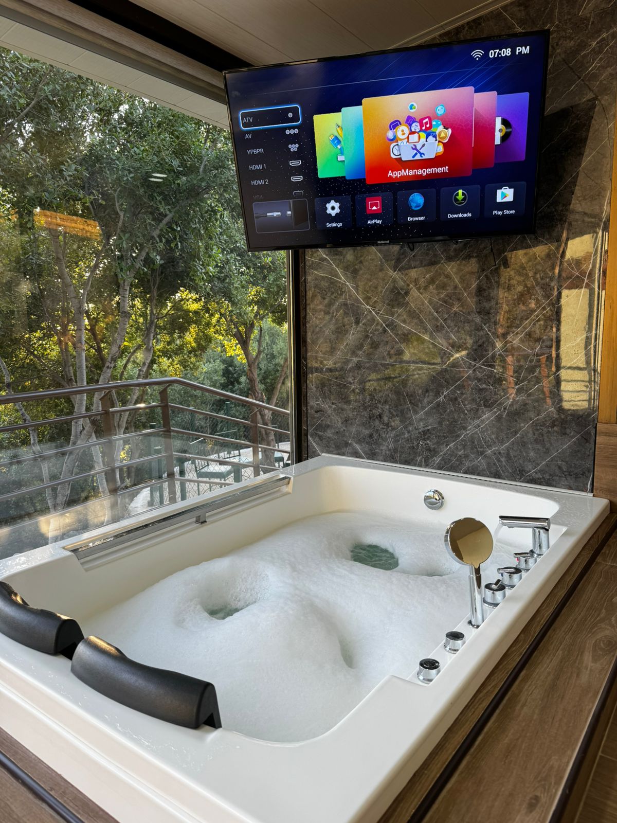 Aroma Chalet with Jacuzzi – Ghedras, Jbeil