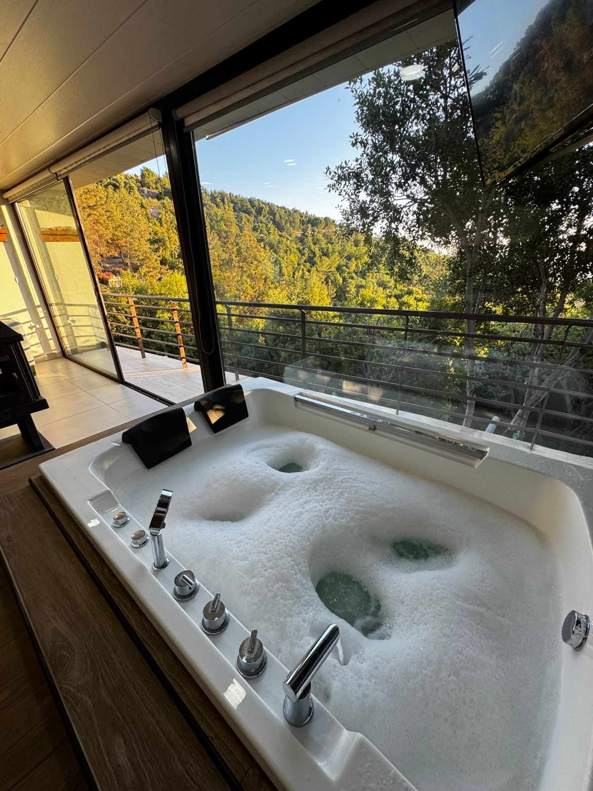Aroma Chalet with Jacuzzi – Ghedras, Jbeil