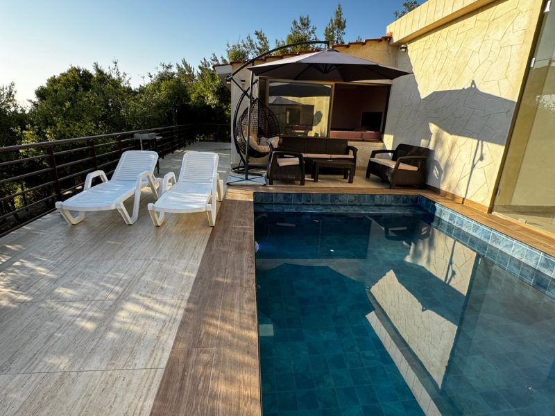 Lavender House (2 chalets) with Private Pool – Ghedras, Jbeil