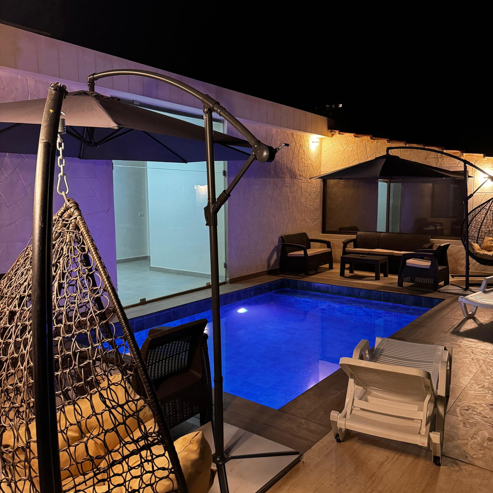 Chalets with Pools – Ghedras, Jbeil