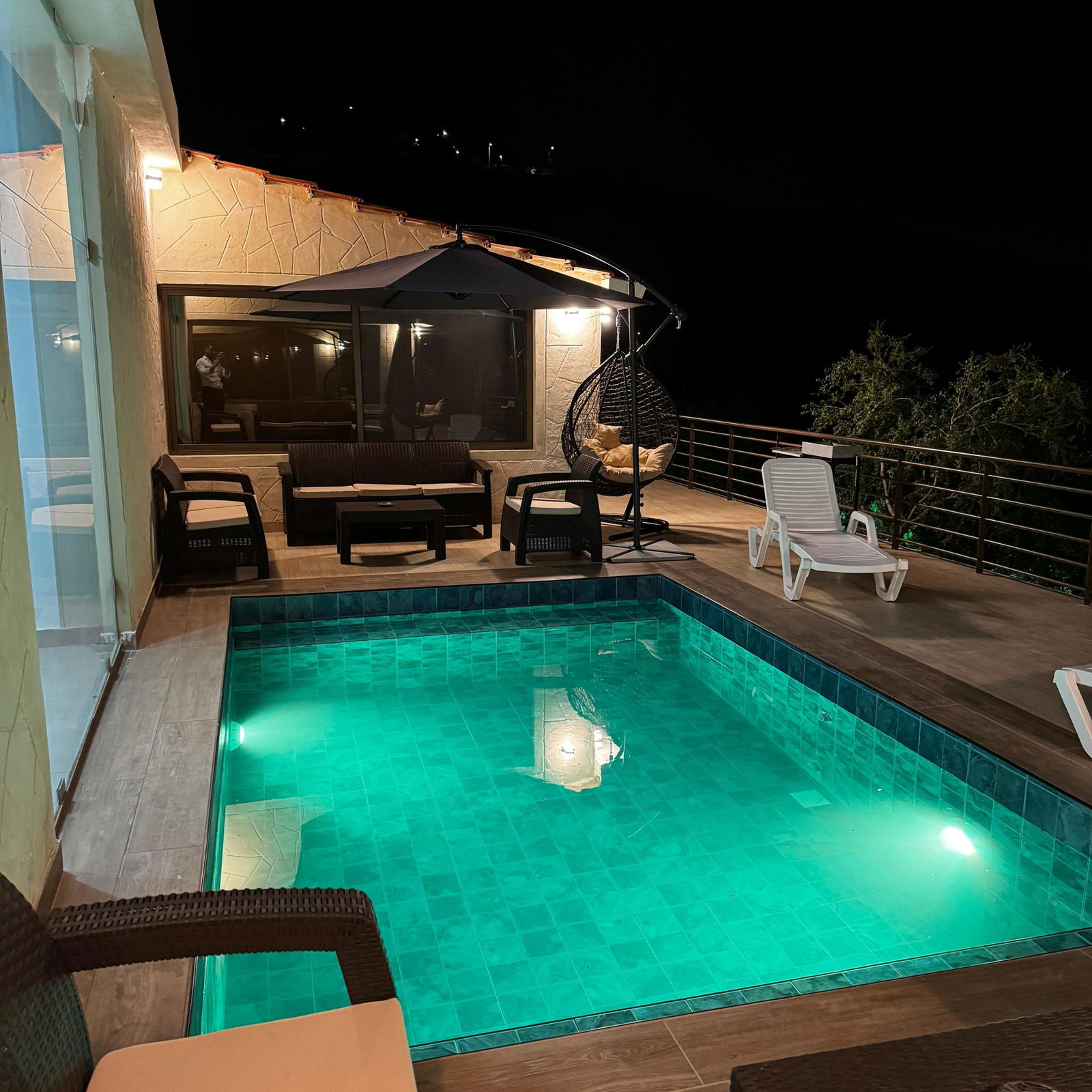 Lavender House (2 chalets) with Private Pool – Ghedras, Jbeil