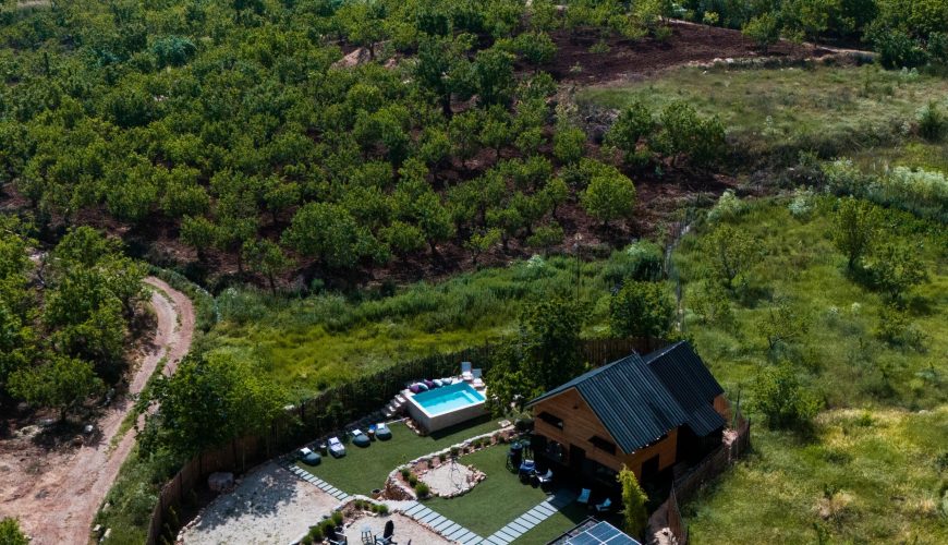 Wooden Bungalow (Lav) with Private Pool – Ehden