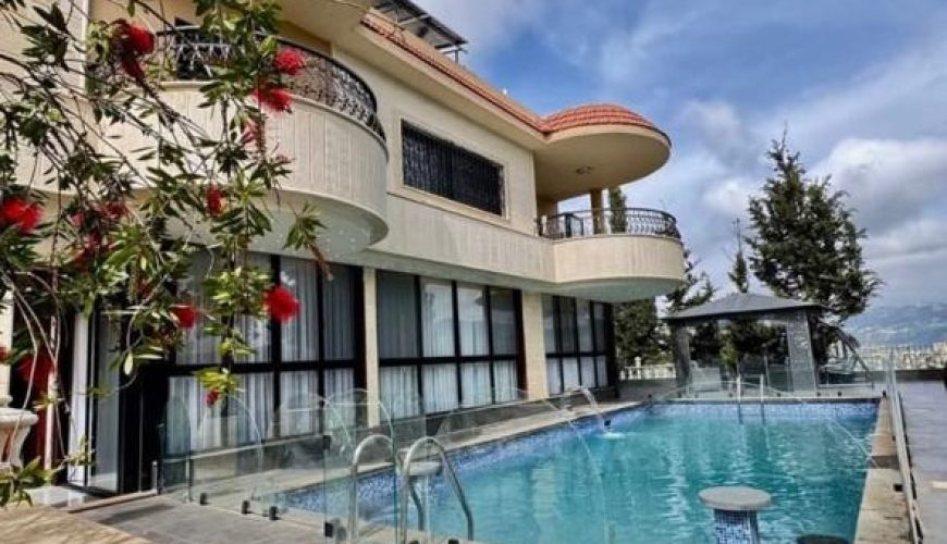 Villa – Dibbieh, Chouf