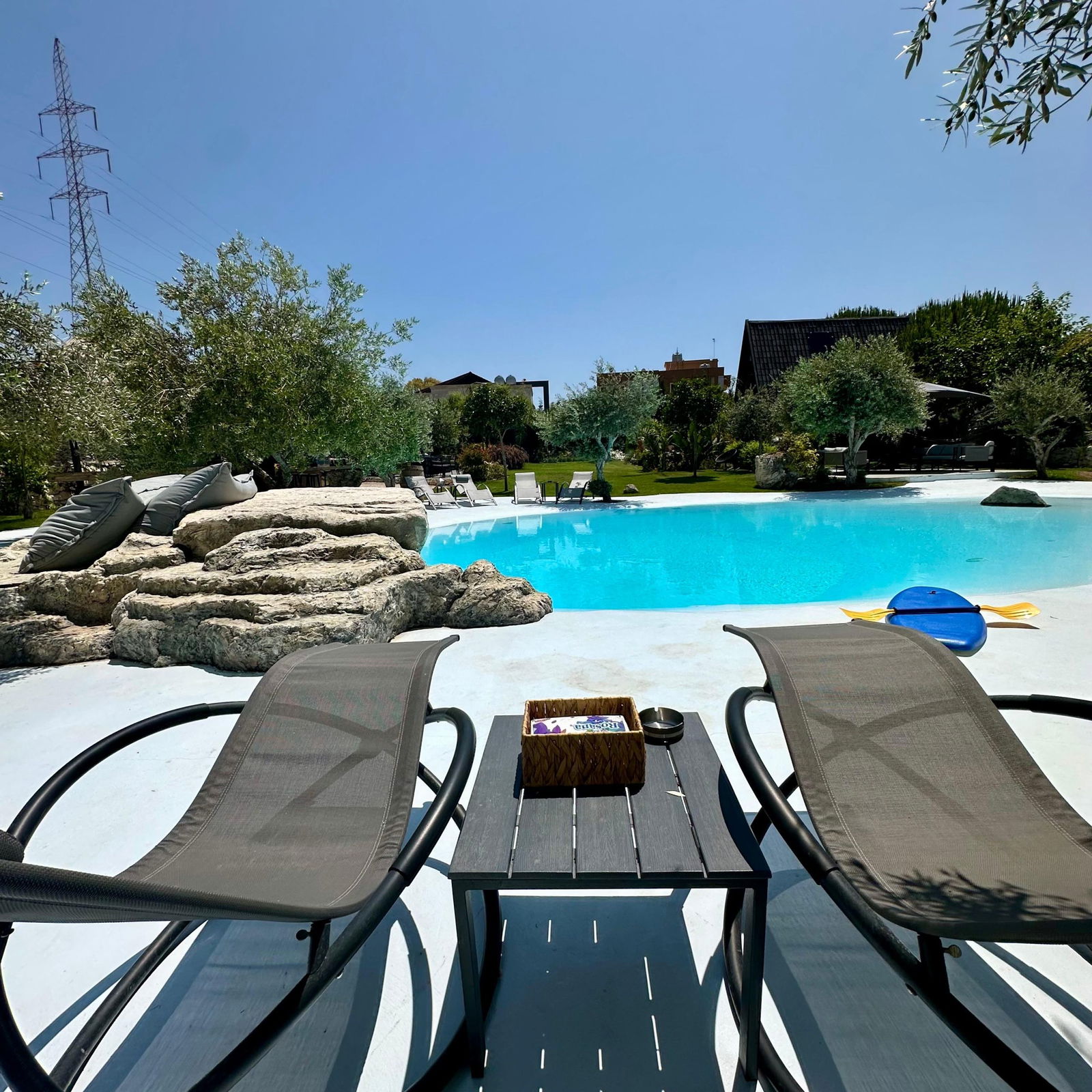 Luxurious Guesthouse with Pool – Bebliyeh, Saida