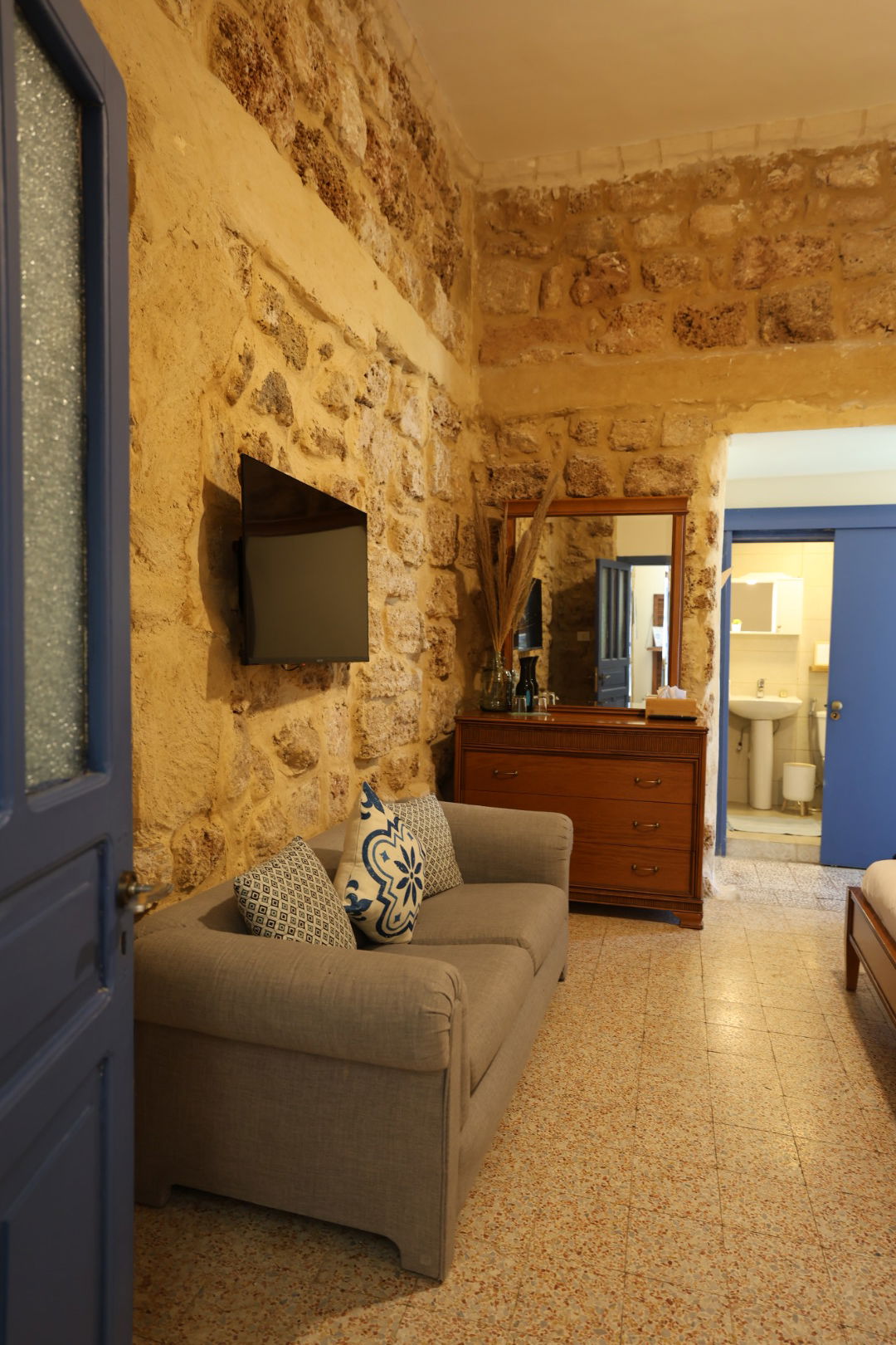 Deluxe Room in Guesthouse – Anfeh