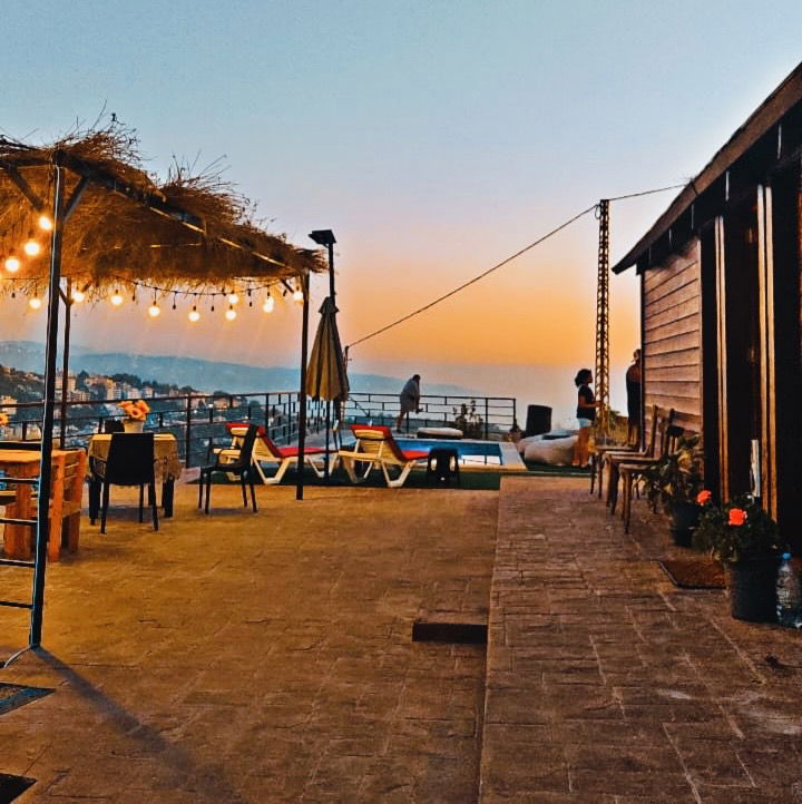 Bungalow with Private Pool – Achqout, Keserwan
