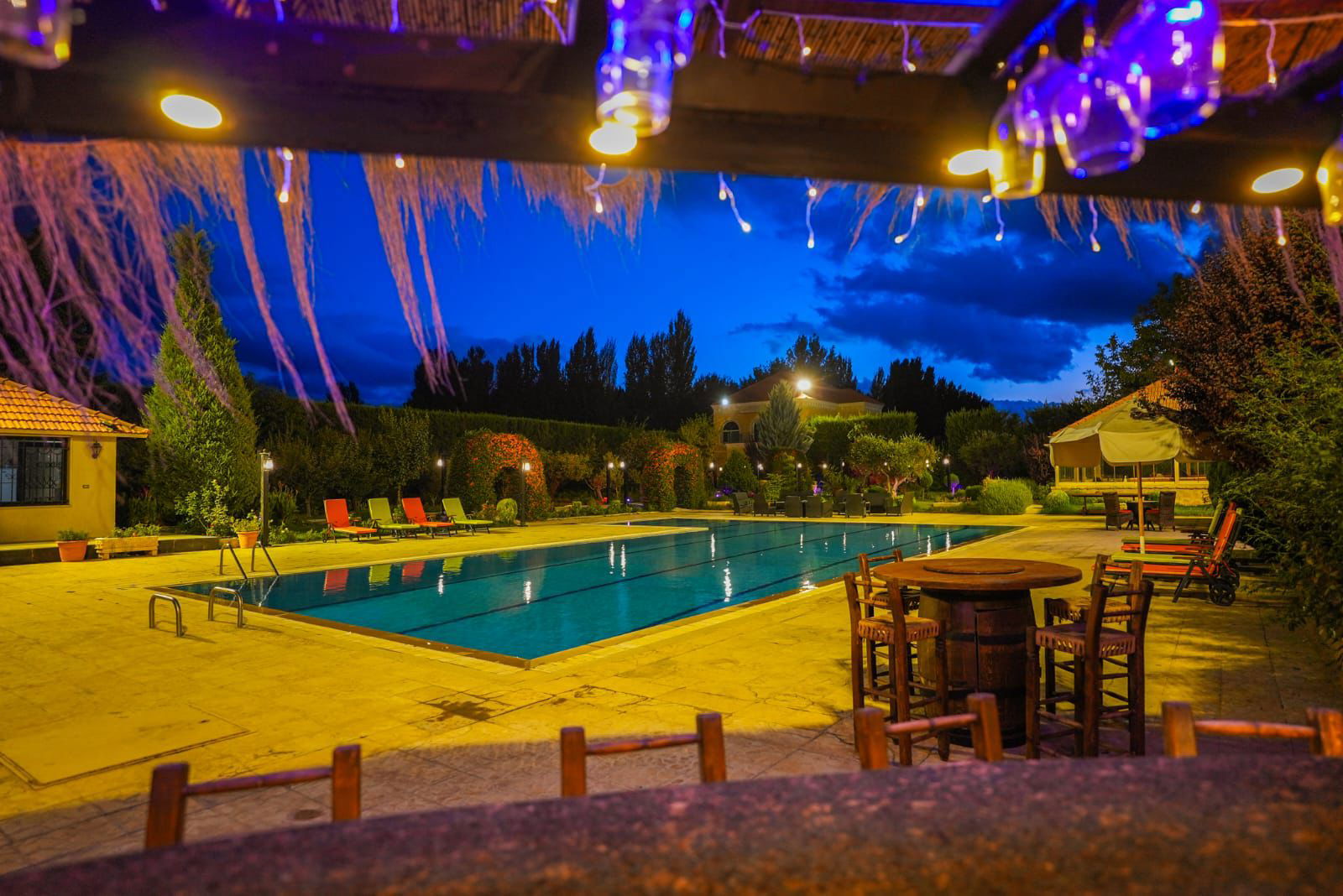 Luxurious Apartment with Private Pool – Bar Elias, Bqaa