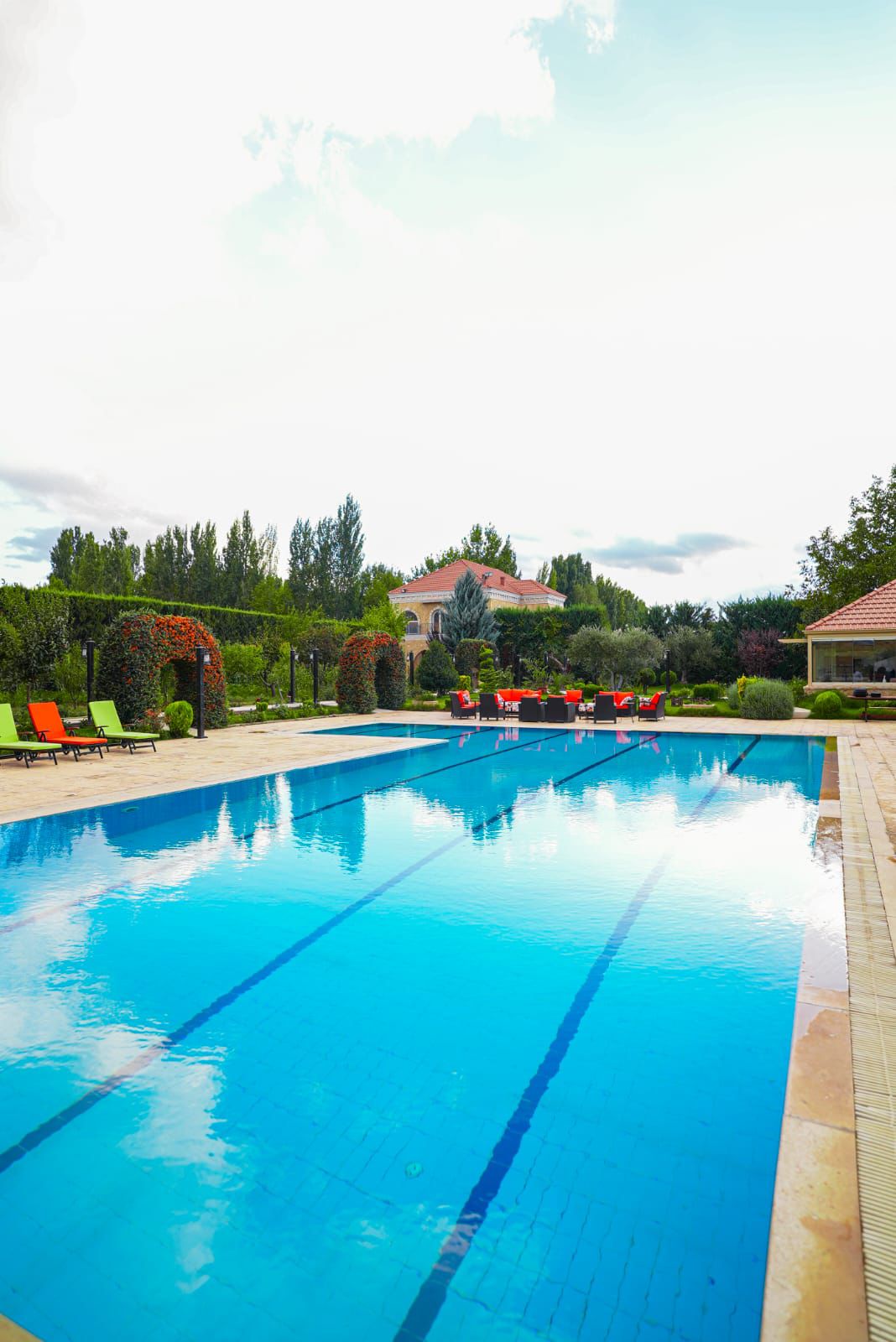Luxurious Apartment with Private Pool – Bar Elias, Bqaa