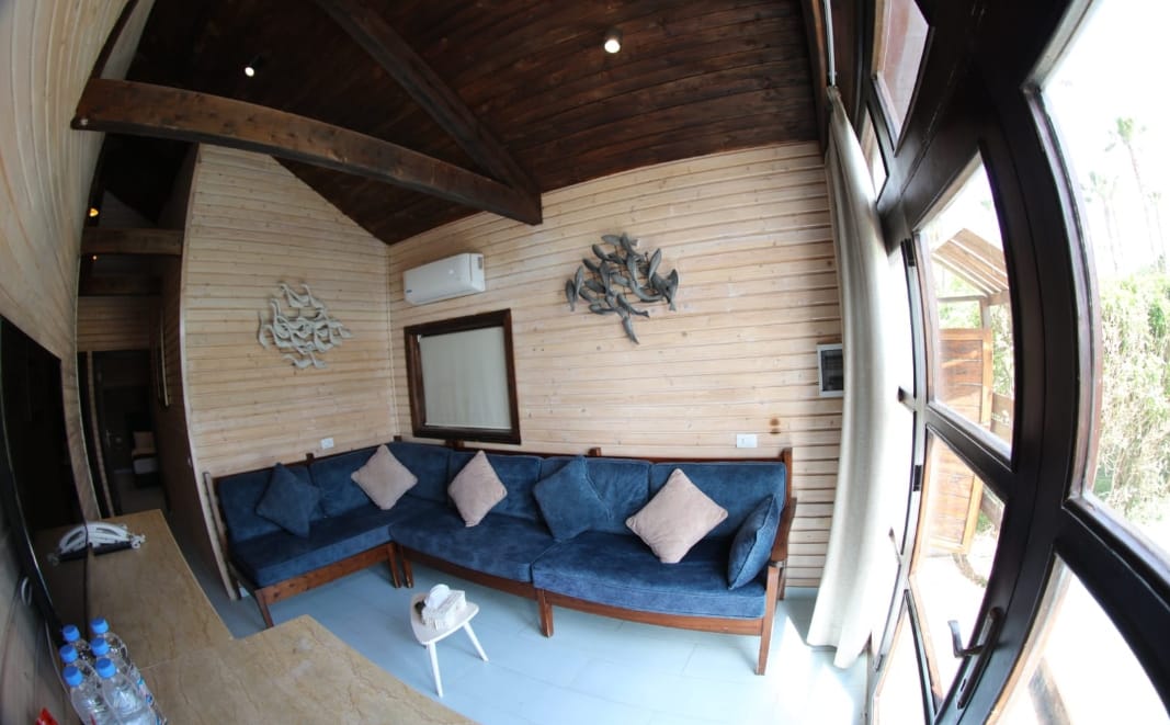 Family Bungalow in a Beach Resort – Sour