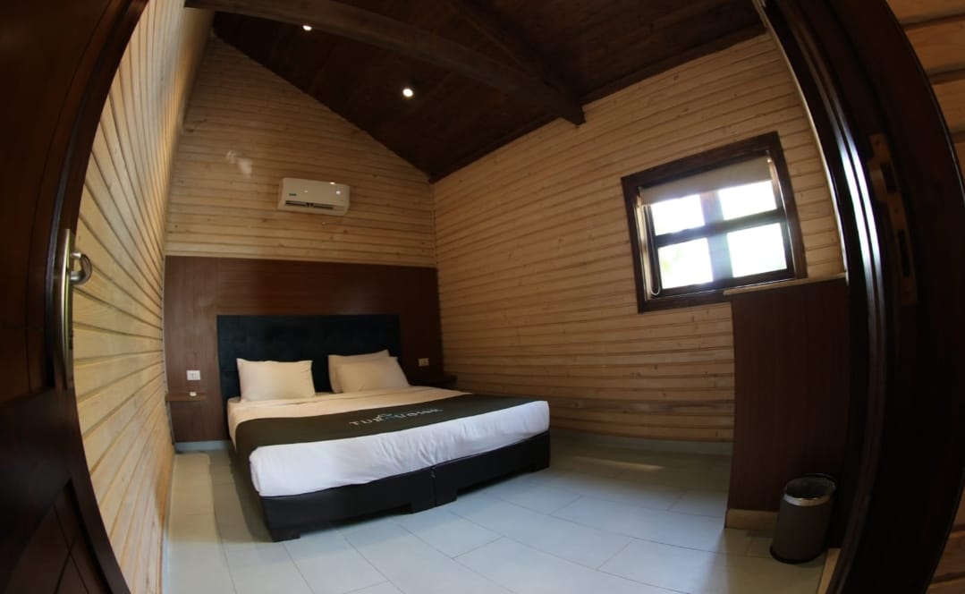 Family Bungalow in a Beach Resort – Sour