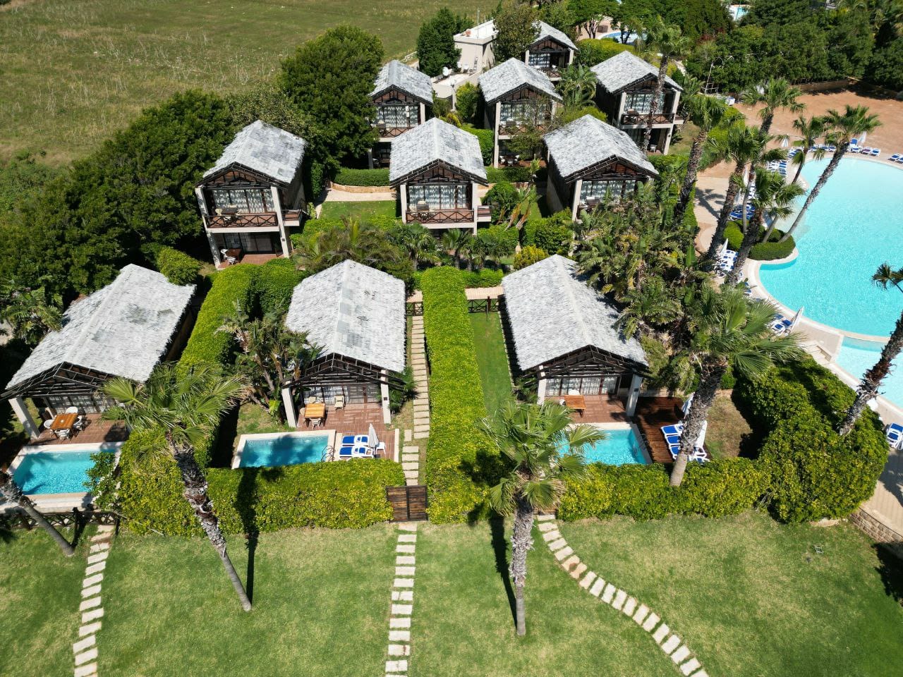 Family Bungalow in a Beach Resort – Sour