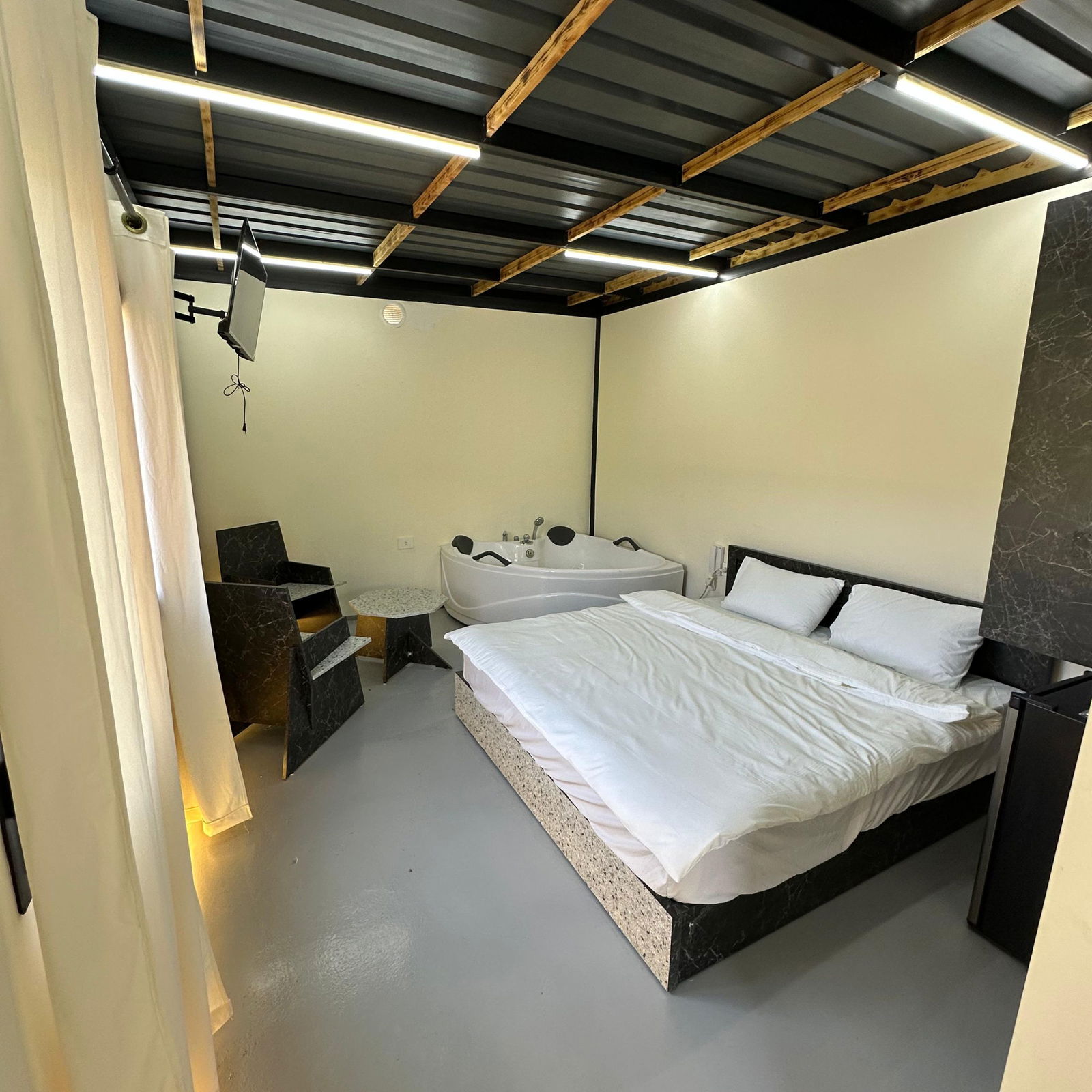 Bungalow (1) in a Farm – Kharibet El Shouf
