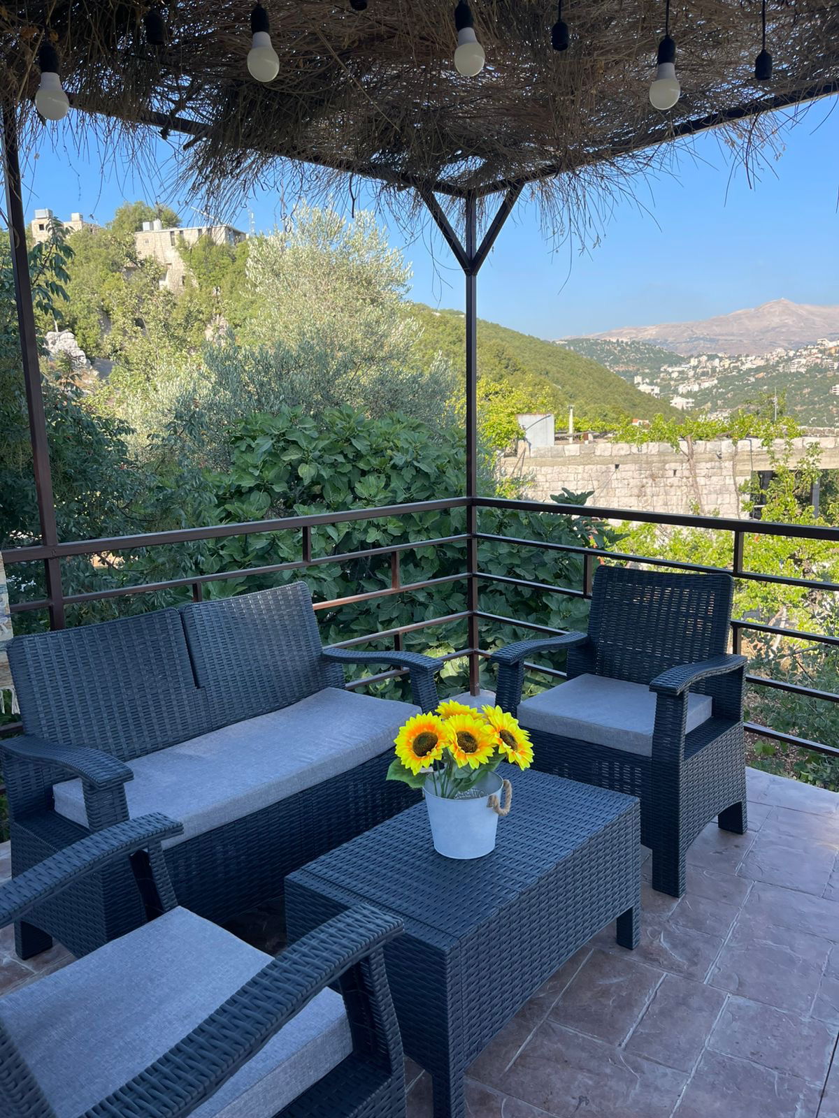Bungalow with Private Pool – Achqout, Keserwan