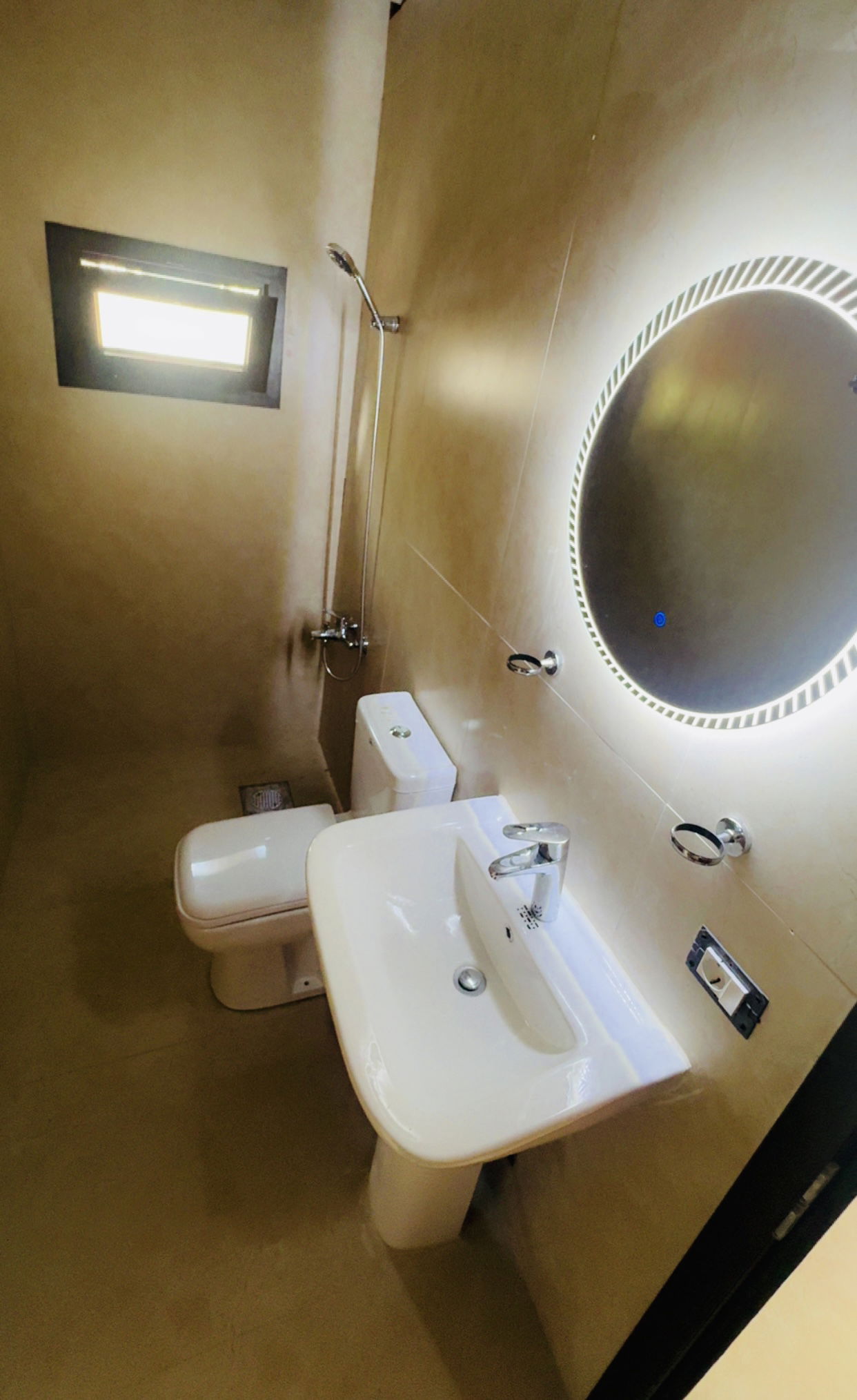 Bungalow with Private Pool – Achqout, Keserwan